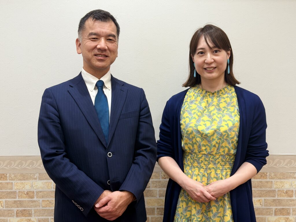 （右）一般社団法人おじさん未来総合研究所 理事 金澤 美冬氏　（左）株式会社プロ人材機構 代表取締役社長 高橋 啓