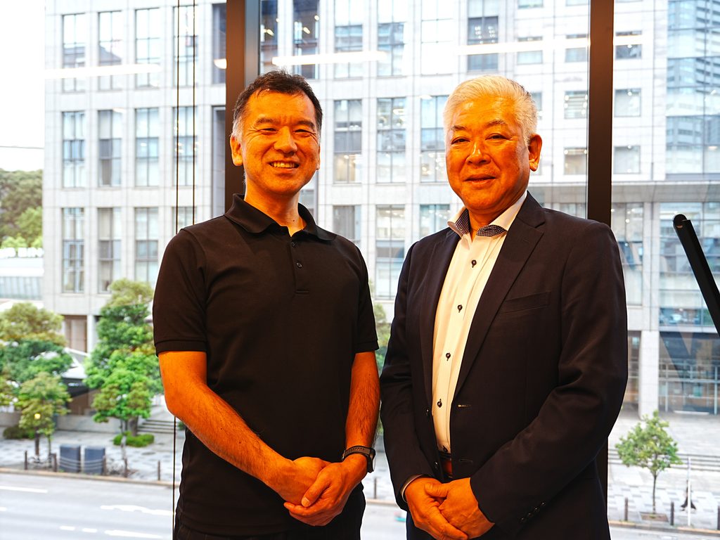 プロ人材機構代表取締役社長高橋啓と合同会社クロス・アンブレラ代表亀卦川篤氏